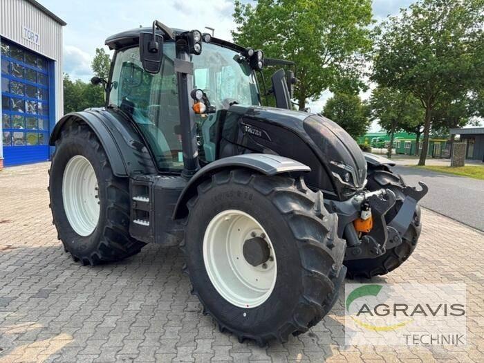 Valtra N 135 D 2B1 Traktorok