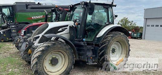 Valtra N135D Traktorok