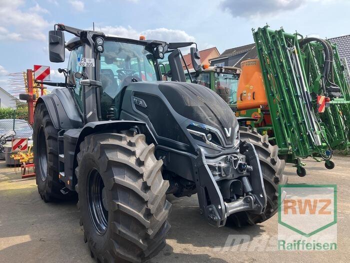 Valtra Q305 Traktorok