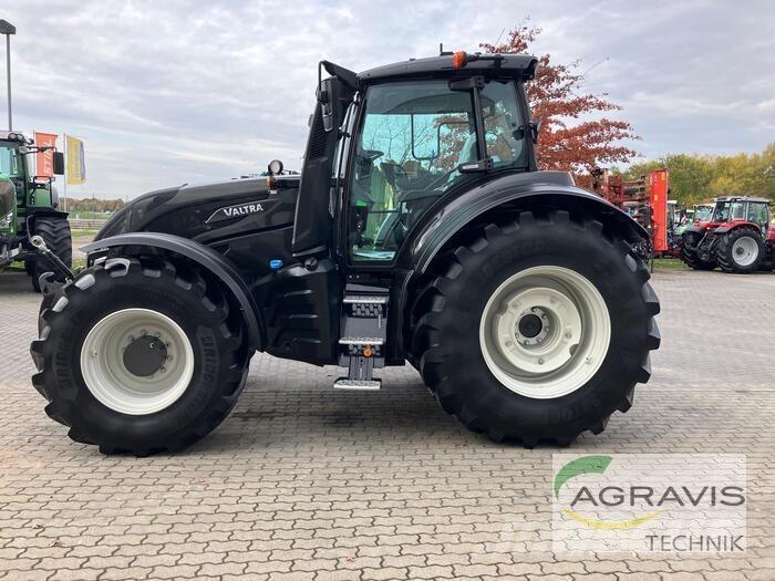 Valtra T 235 D Traktorok