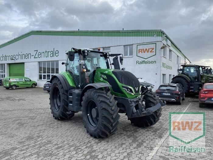 Valtra T235V Traktorok