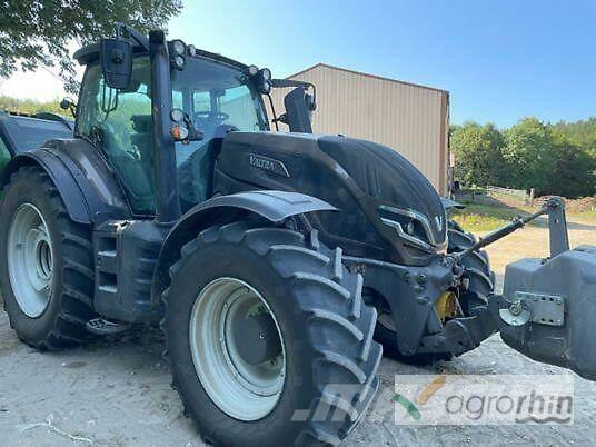 Valtra T235V Traktorok
