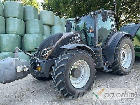 Valtra T235V Traktorok