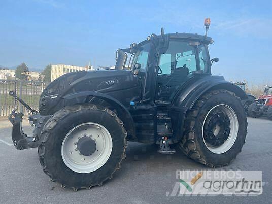 Valtra T254V Traktorok