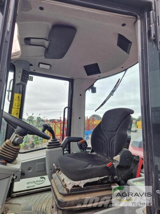 Yanmar V 80 Gumikerekes homlokrakodók
