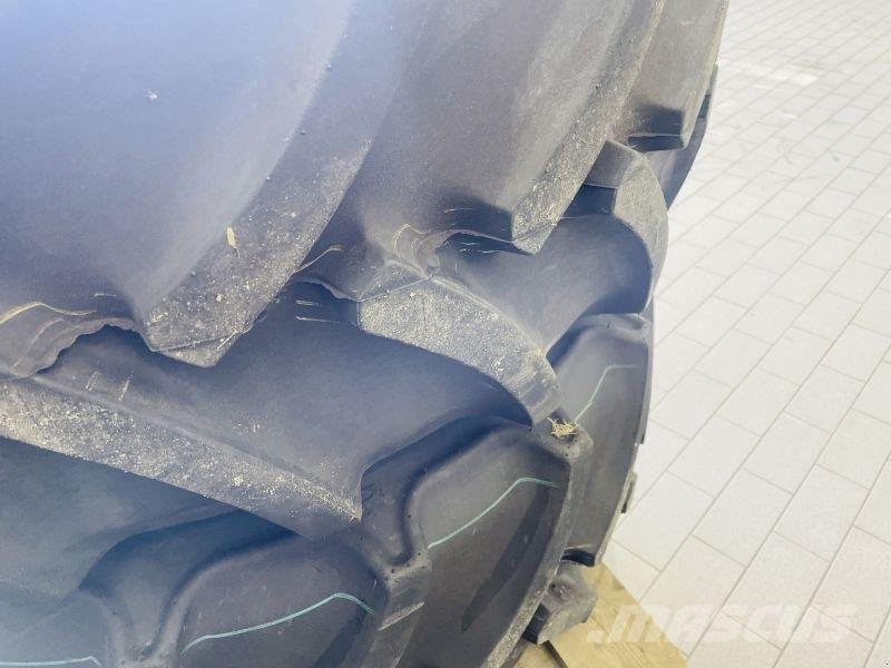  440/65R24 128D Gumiabroncsok, kerekek és felnik