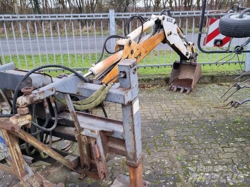  Bagger Gumikerekes kotrók