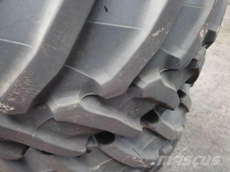 BKT 540 / 65 R30 Gumiabroncsok, kerekek és felnik