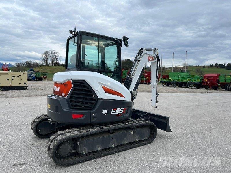 Bobcat E 55 Gumikerekes kotrók