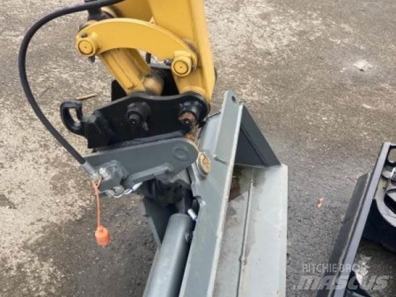 CAT 301.8-05A Mini kotrók < 7t