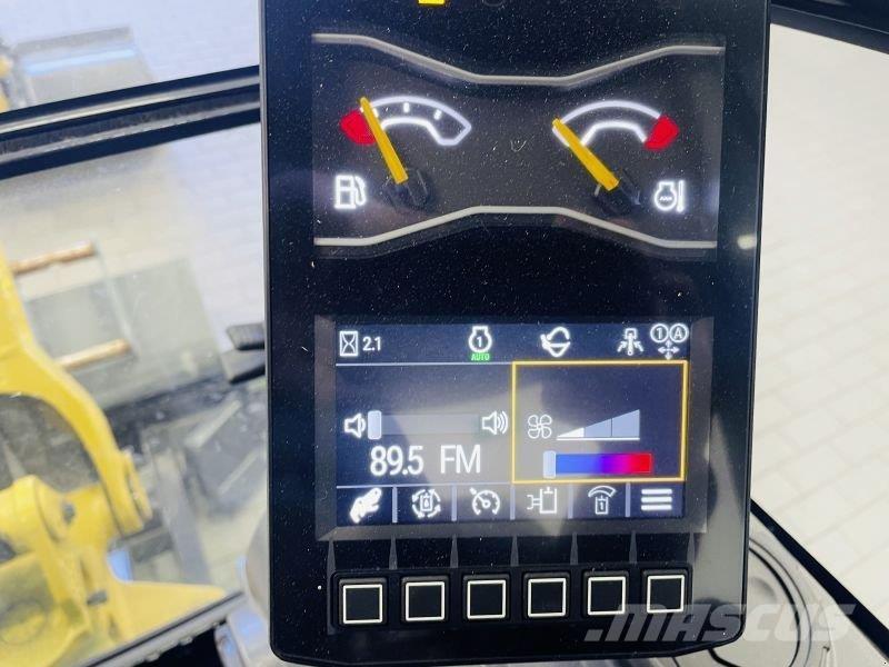 CAT 301.8-05A Gumikerekes kotrók