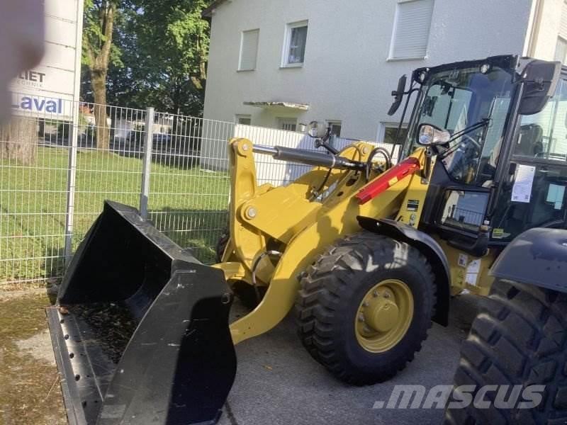 CAT 906-14 Gumikerekes homlokrakodók