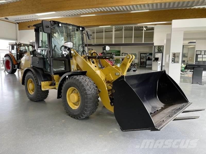 CAT 906-14A T Gumikerekes homlokrakodók