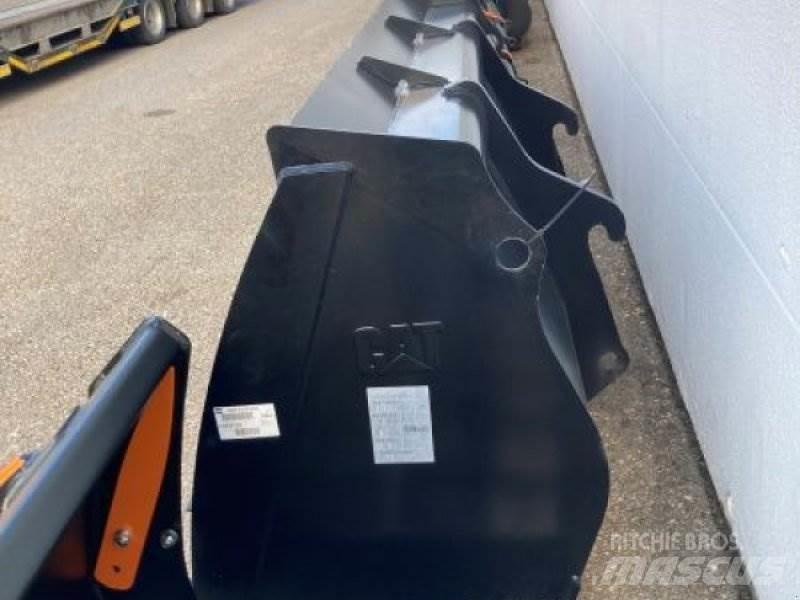 CAT 908 Gumikerekes homlokrakodók