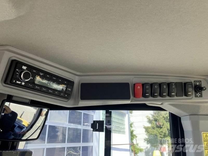 CAT 908-14A Gumikerekes homlokrakodók