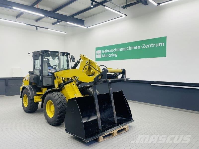 CAT 908-14A Gumikerekes homlokrakodók