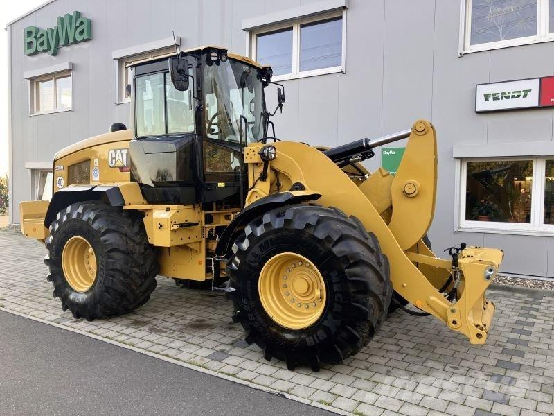 CAT 938M Gumikerekes homlokrakodók