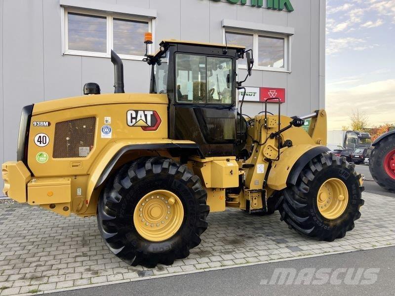 CAT 938M Gumikerekes homlokrakodók