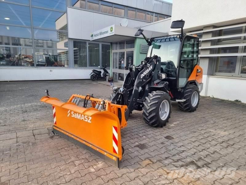 Doosan DL60-7 Gumikerekes homlokrakodók