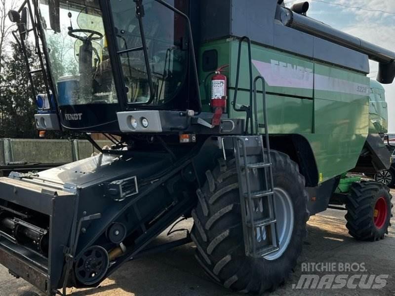 Fendt 5225 E Kombájnok