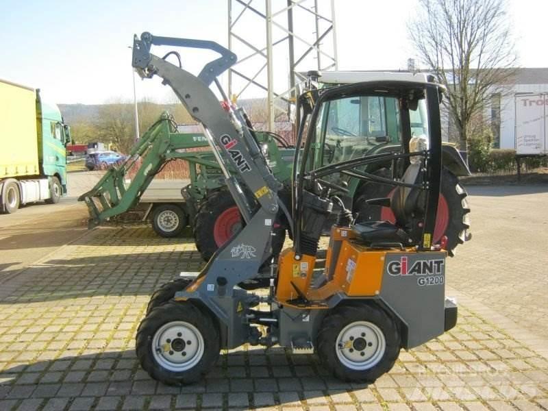 GiANT G1200 Kompaktrakodók