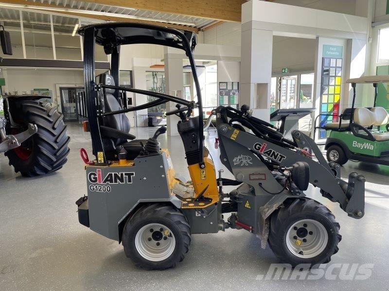 GiANT G1200 Kompaktrakodók