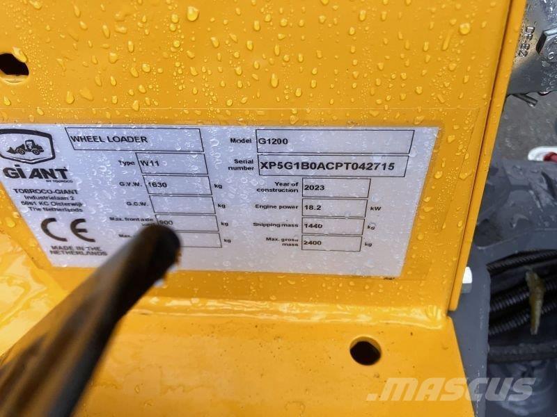 GiANT G1200 Kompaktrakodók