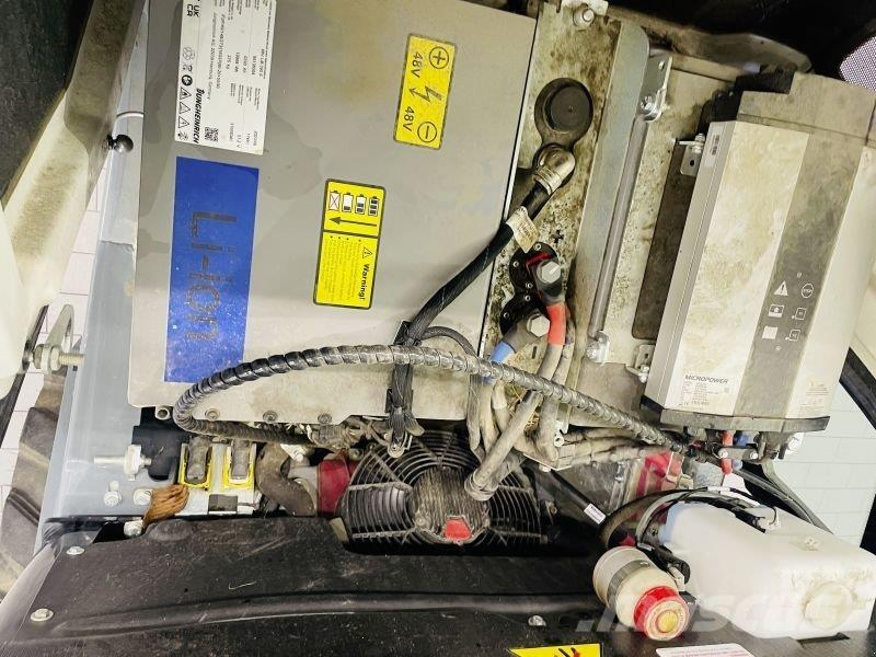 GiANT G2700E Kompaktrakodók