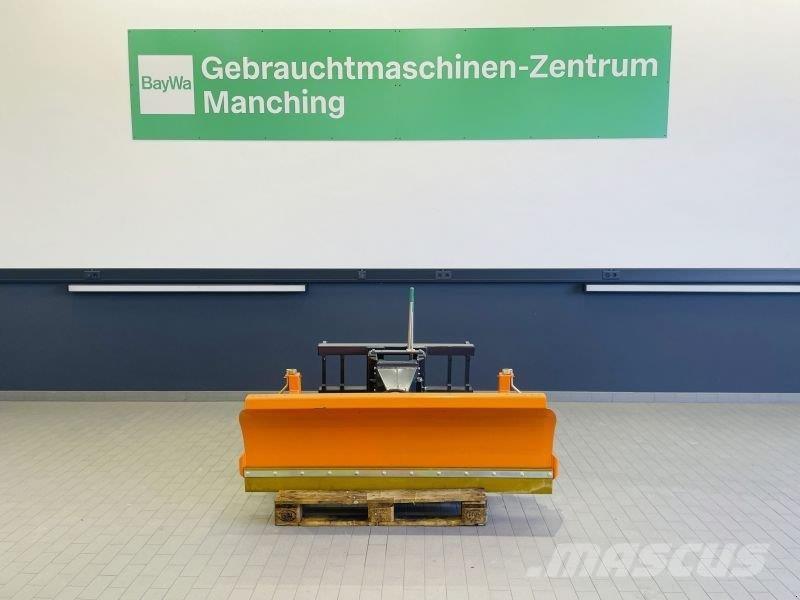 GiANT SK 180 Homlokrakodó tartozékok