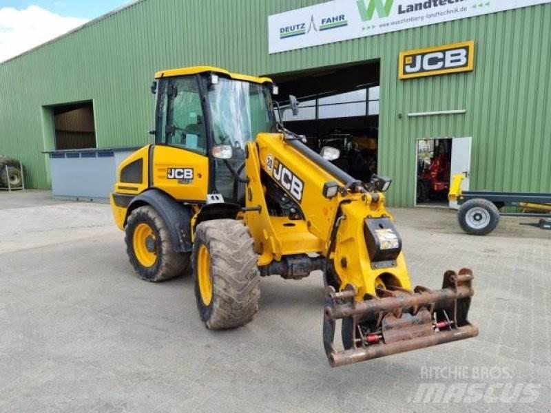JCB TM 220 Gumikerekes homlokrakodók