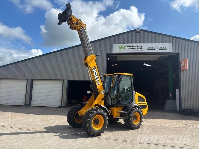 JCB TM 220 Gumikerekes homlokrakodók