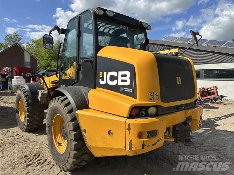 JCB TM 320 S Gumikerekes homlokrakodók