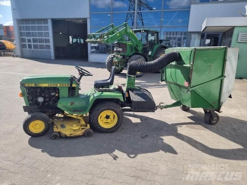 John Deere 332 Kompakt traktorok