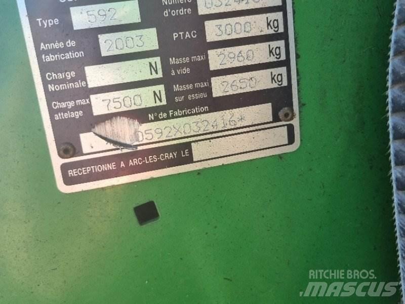 John Deere 592 Körbálázók