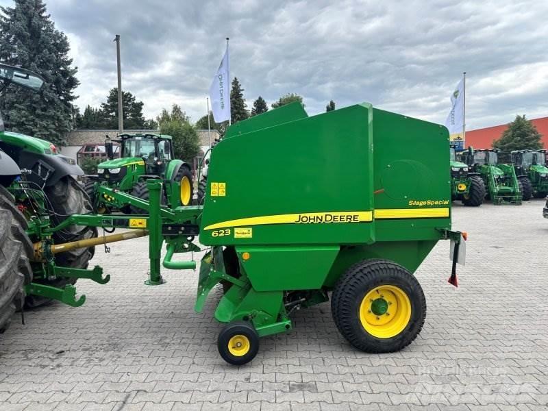 John Deere 623 Körbálázók