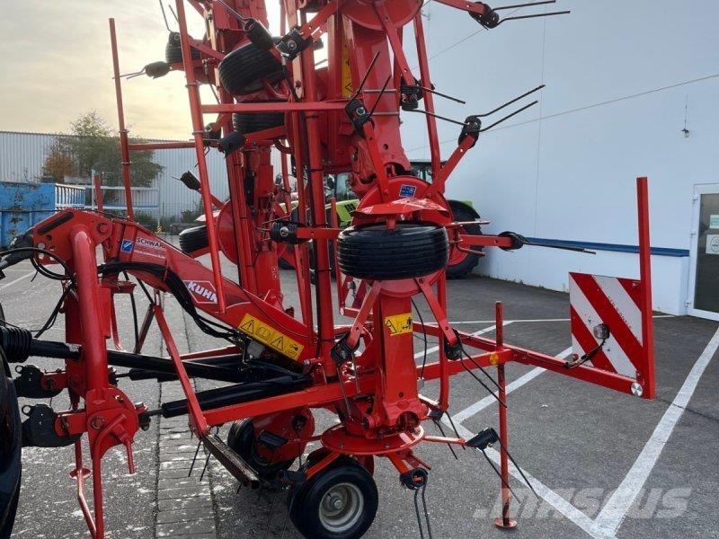 Kuhn GF 8702 Rendkészítő