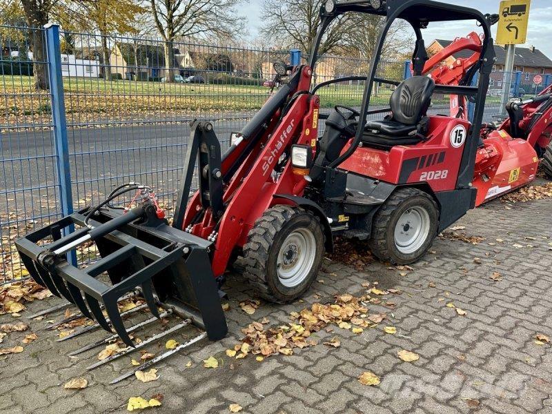 Schäffer 2028 Homlokrakodók és kotrók