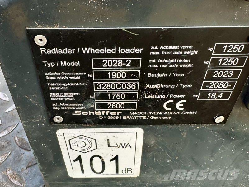 Schäffer 2028 Homlokrakodók és kotrók