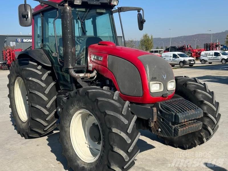 Valtra A93 H Traktorok