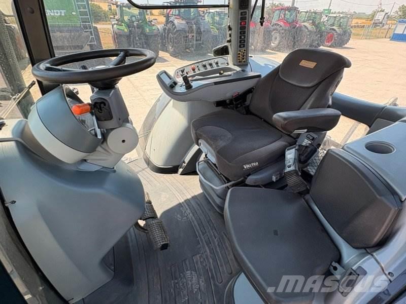 Valtra S274 Traktorok
