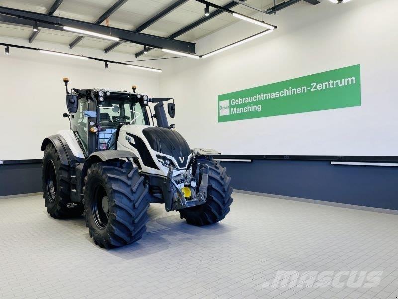 Valtra T215D Traktorok