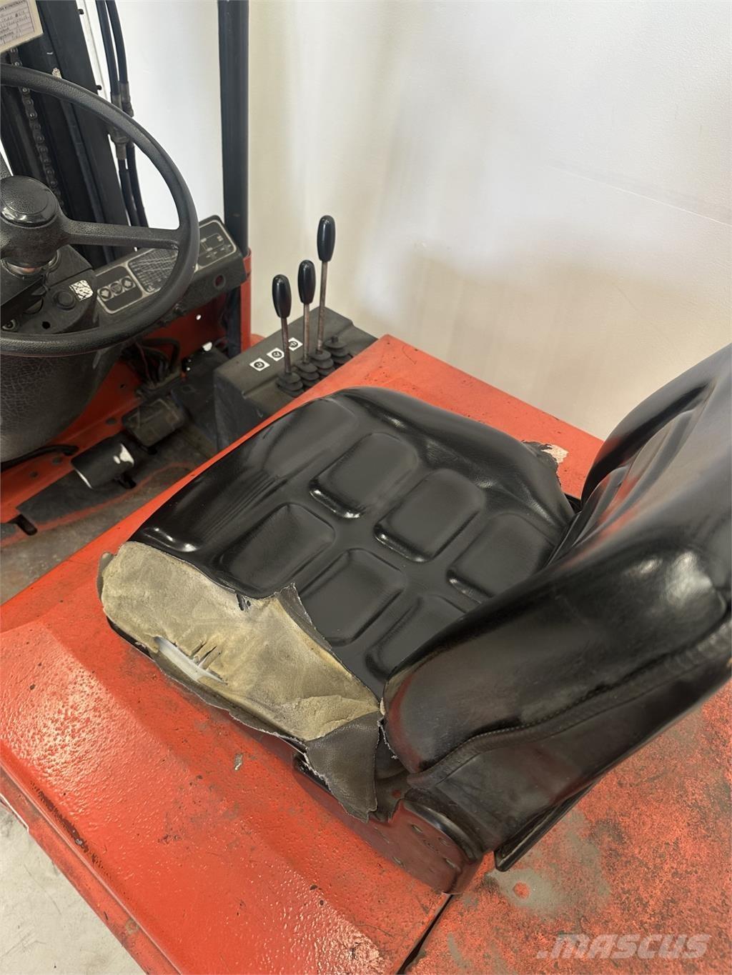 Linde E 15 Elektromos targoncák