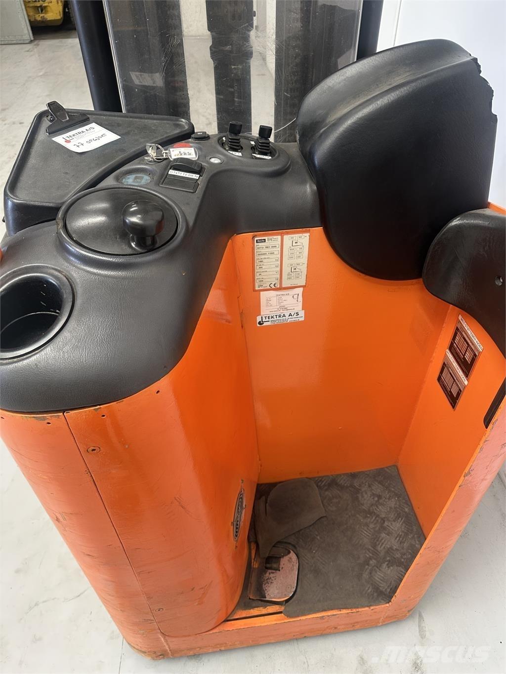 Rocla SST 12 TREV Elektromos gyalogkíséretű targoncák
