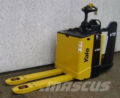 Yale MP20X - 400 AH Vezetőállásos alacsony emelőkocsi
