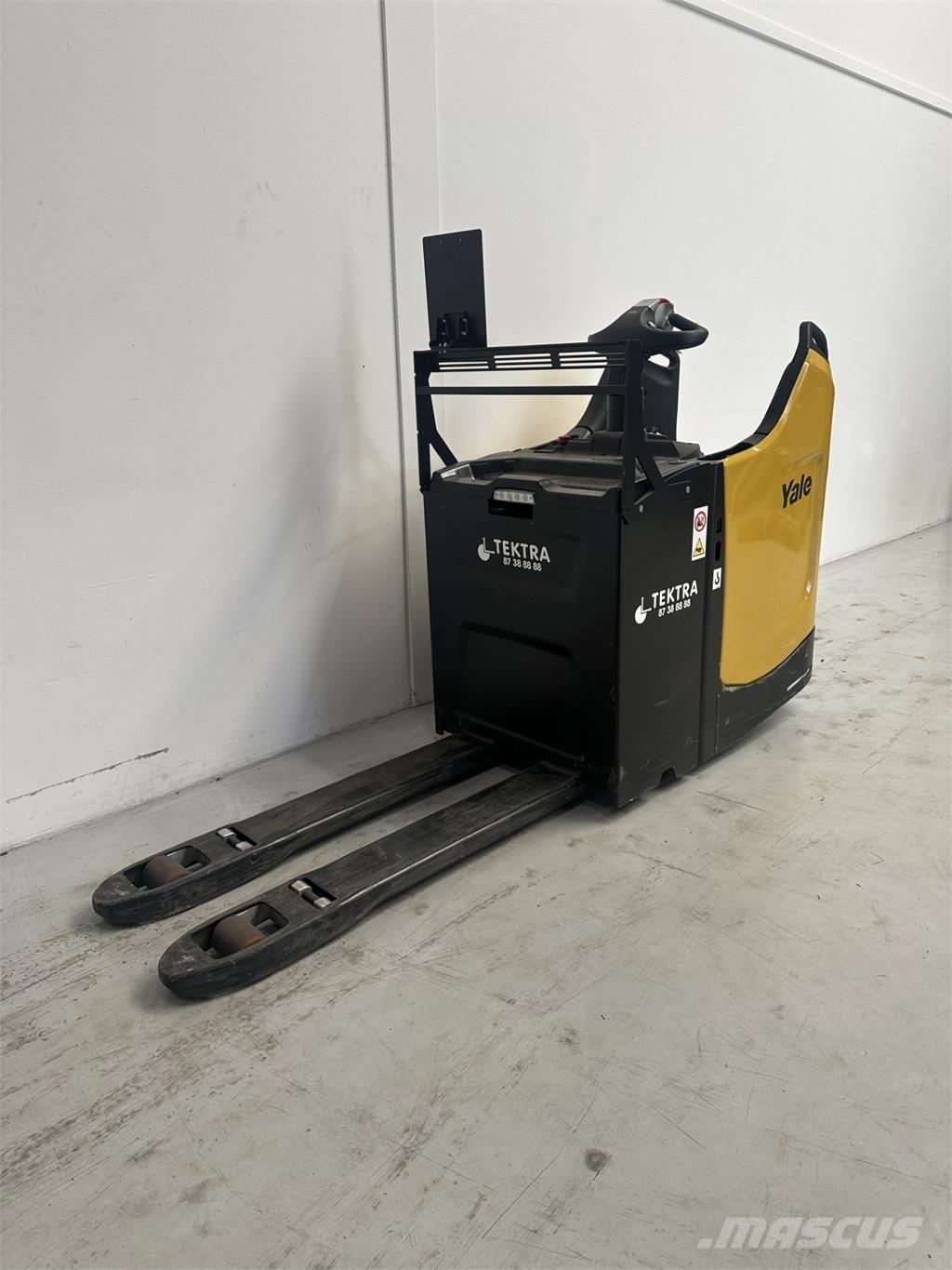 Yale MP20X-E843 Vezetőállásos alacsony emelőkocsi