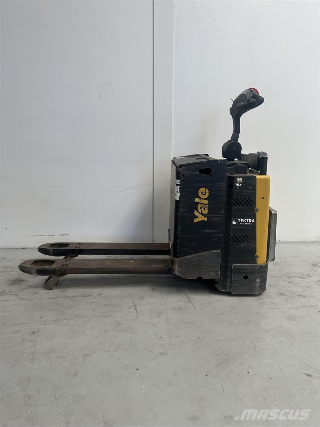 Yale MP20X FBW - 400 AH Vezetőállásos alacsony emelőkocsi