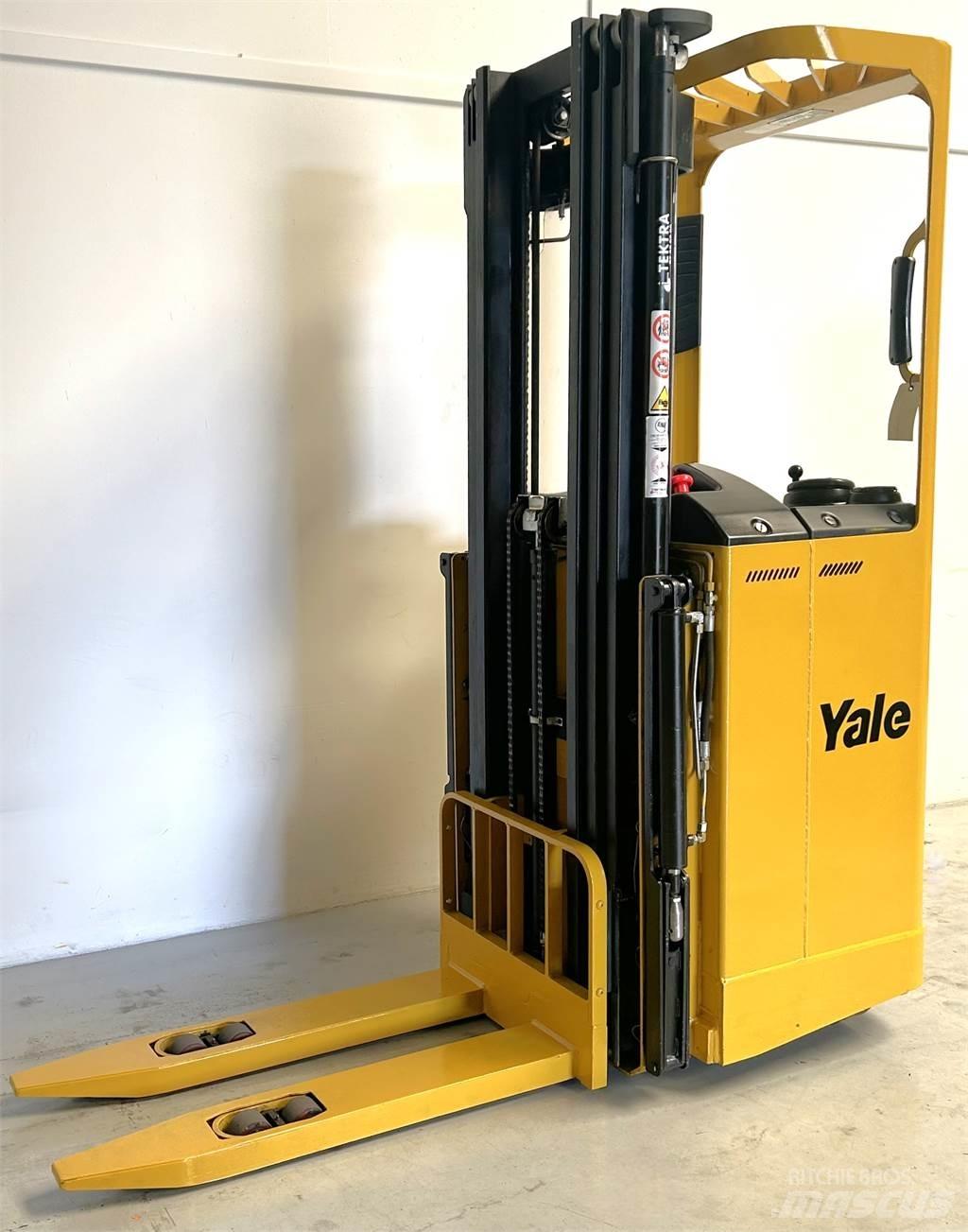 Yale SMS15S Elektromos gyalogkíséretű targoncák
