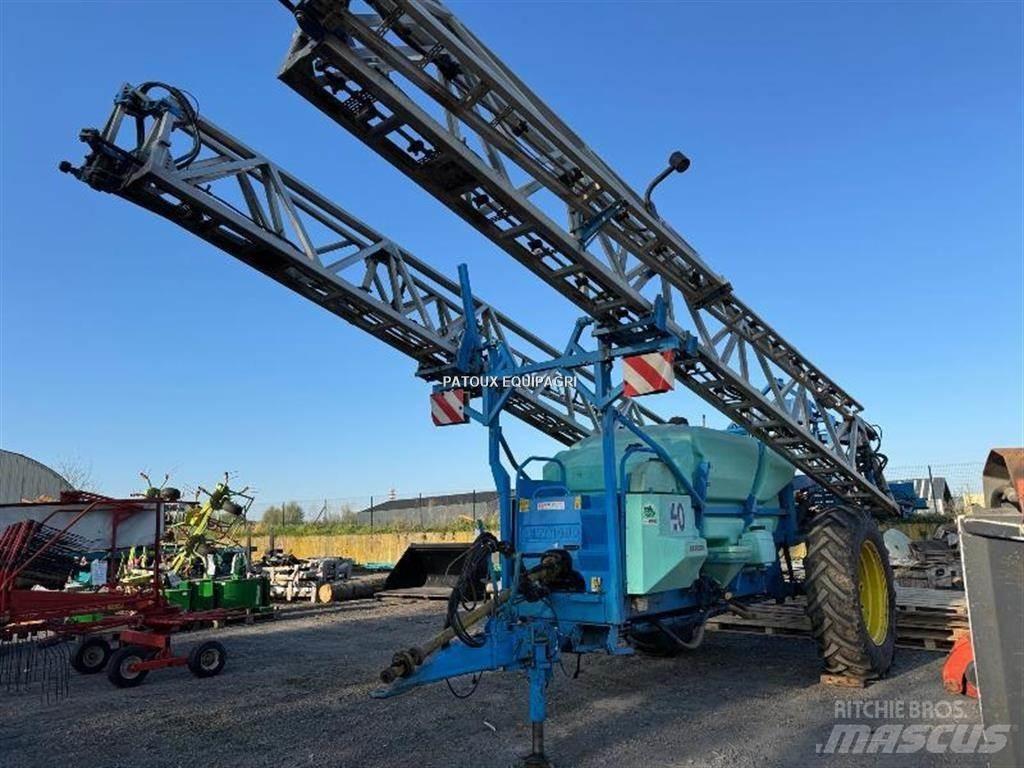 Berthoud MAXXOR 40 Vontatott trágyaszórók