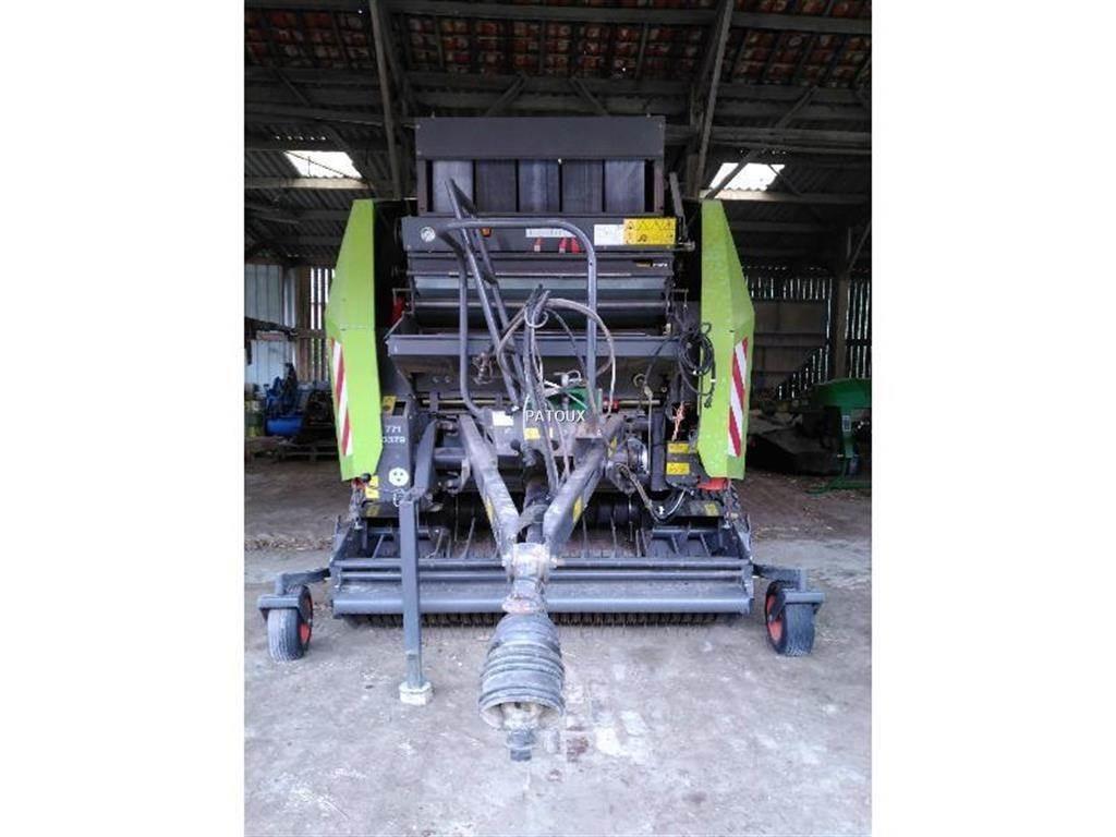 CLAAS VARIANT 370 Körbálázók