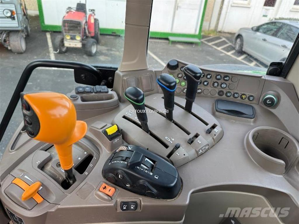 John Deere 6100M Traktorok